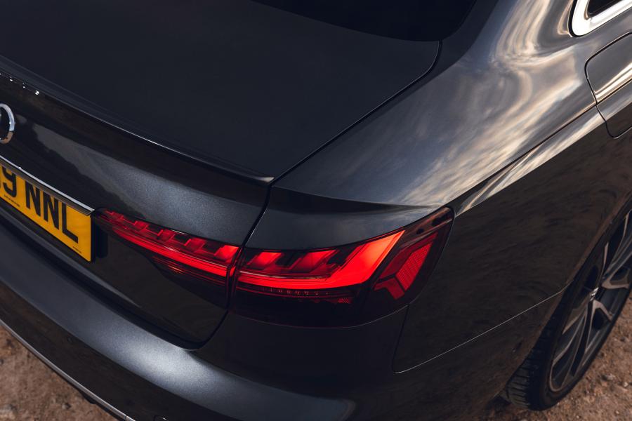 Детали экстерьера Audi S4 Sedan TDI (B9) 2019 года  (UK) (фото 24 из 27)